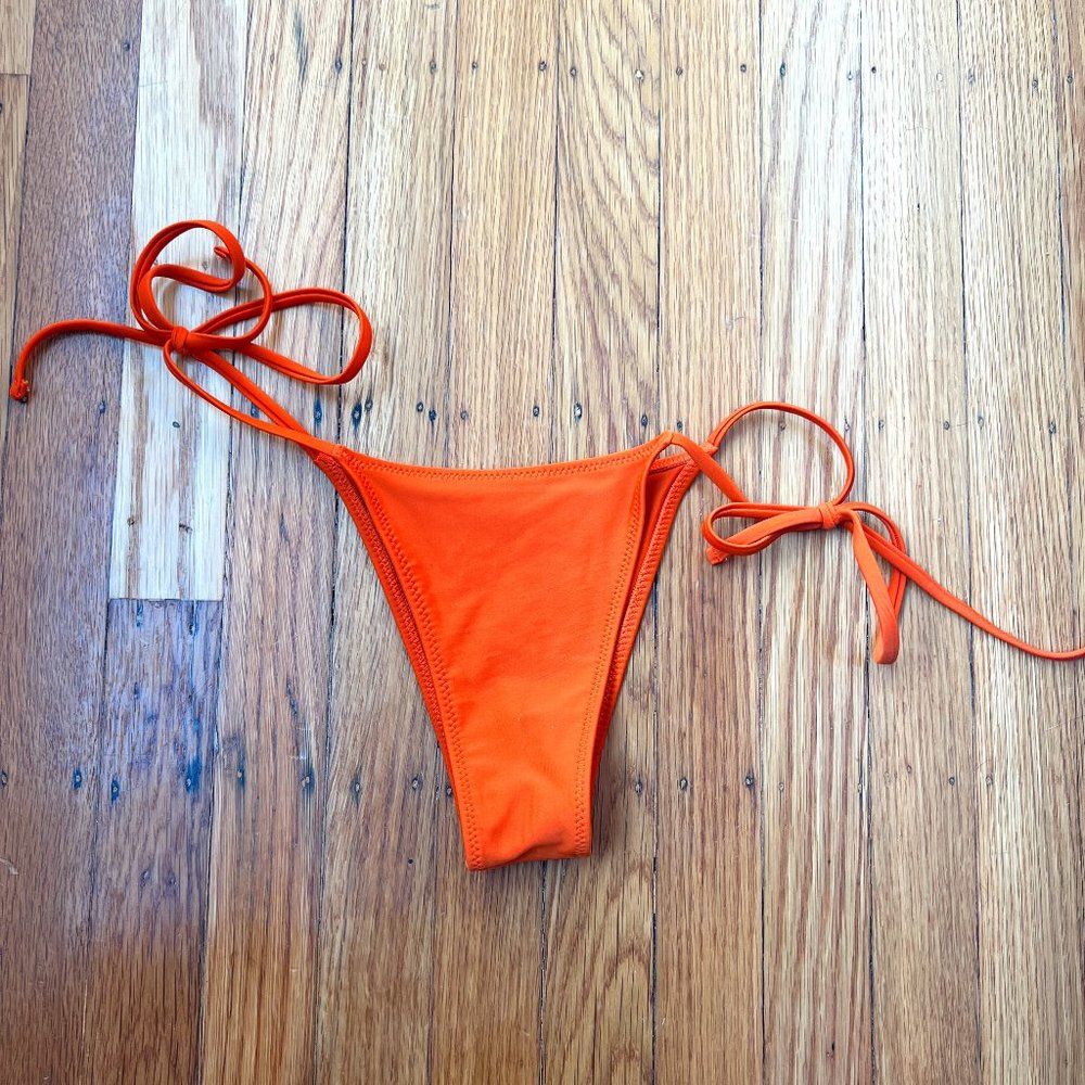 Tropic of C Praia Bikini Bottom